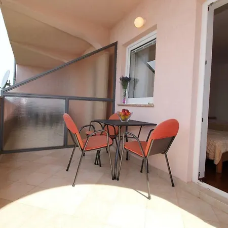 Ivona 4 Apartamento