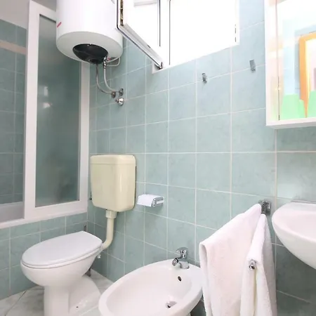 Apartamento Ivona 4 *